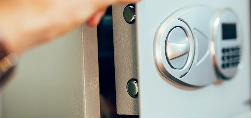 Fingerprint Safe Openers in Napa, CA